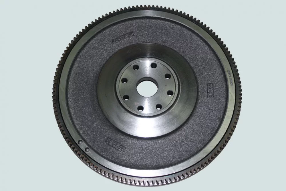 фото маховик 138 зуб. (isbe 185-285, 6bt) 5264583 4937926 